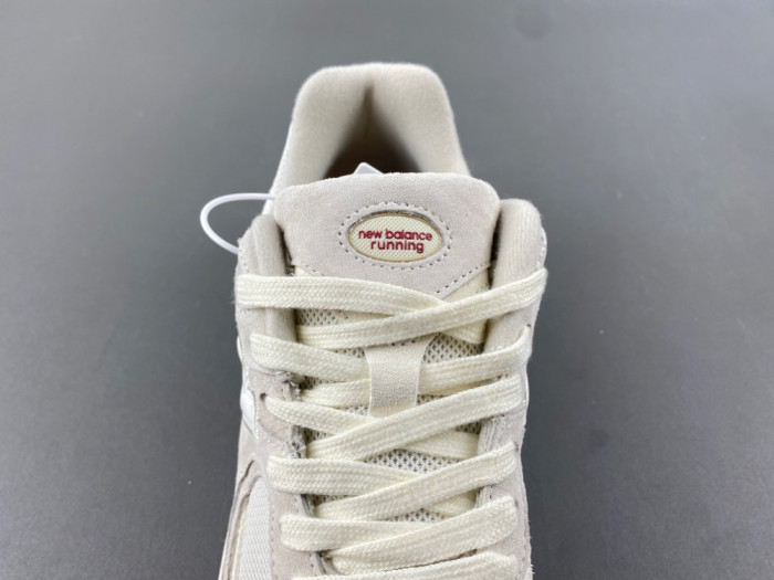 New Balance 2002R BEIGE M2002RHX