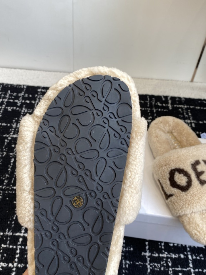 L0EWE Sandal LWS01