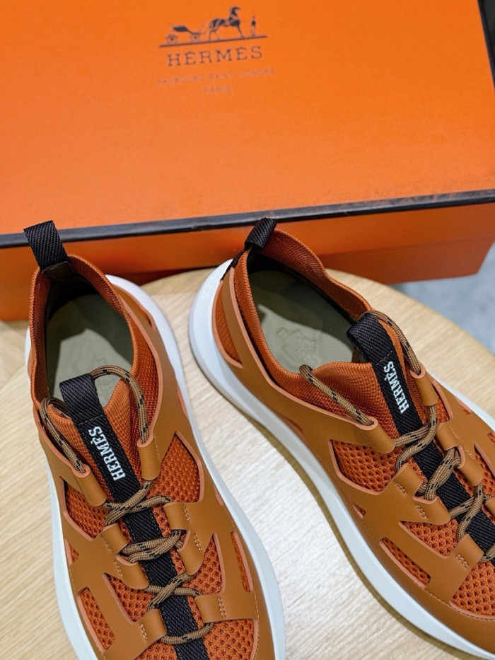 H**me5 sneakers HM105