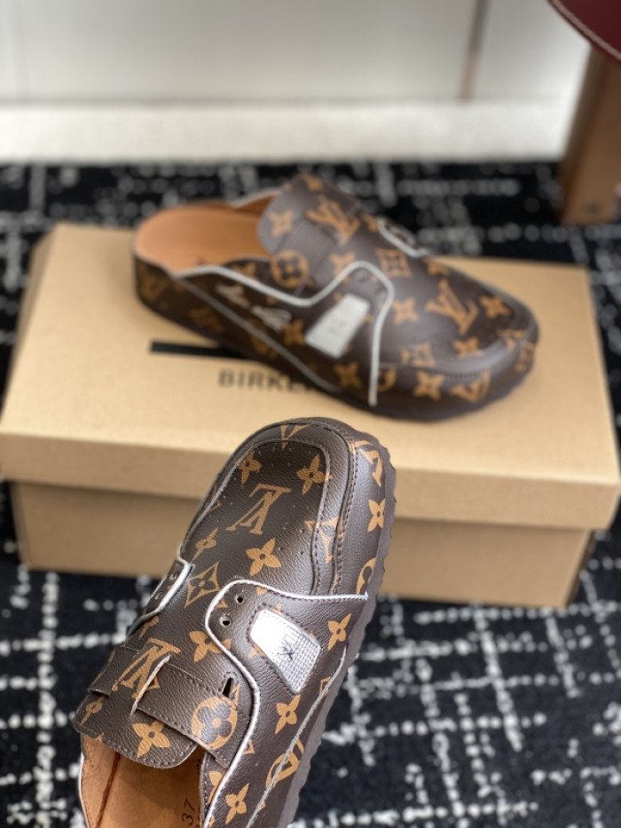 B1RKENSTOCK Sandals BK13