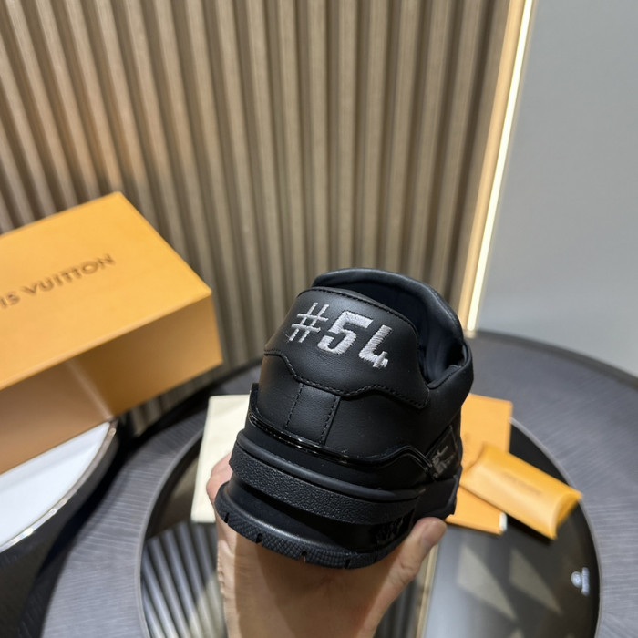 LV snekaers L0000489