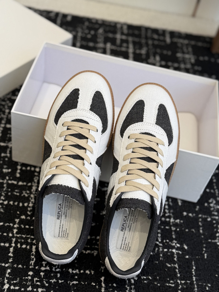 Ma1s0n Marg*e1a CALFSKIN S57WS0359