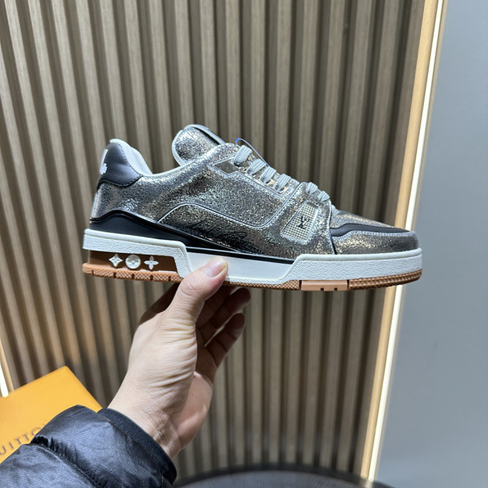 LV snekaers L0000706