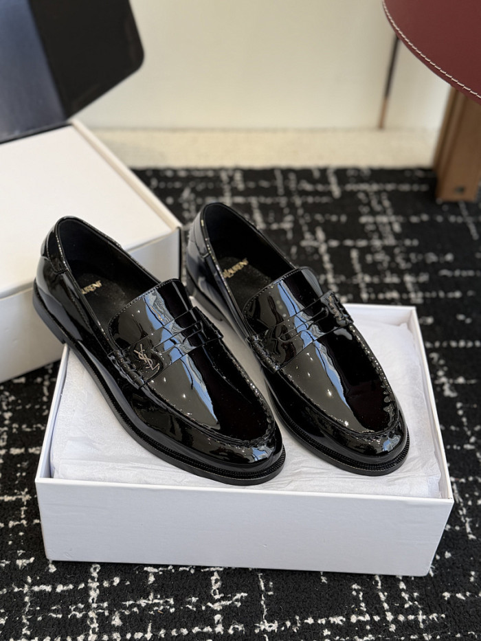 Y51 loafers YS037