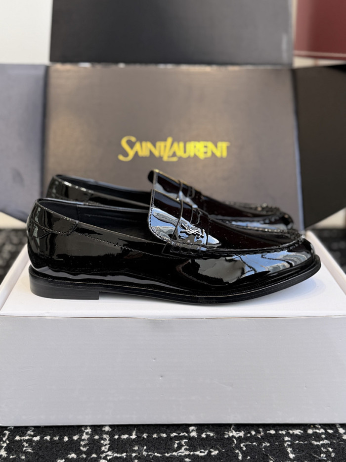 Y51 loafers YS037