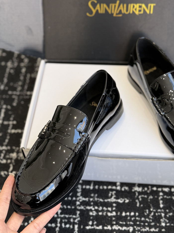 Y51 loafers YS037