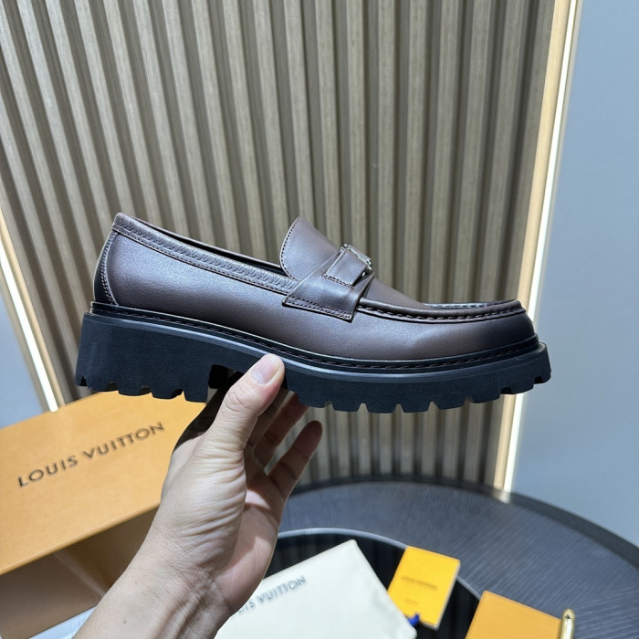 LV LOAFERS L0000746