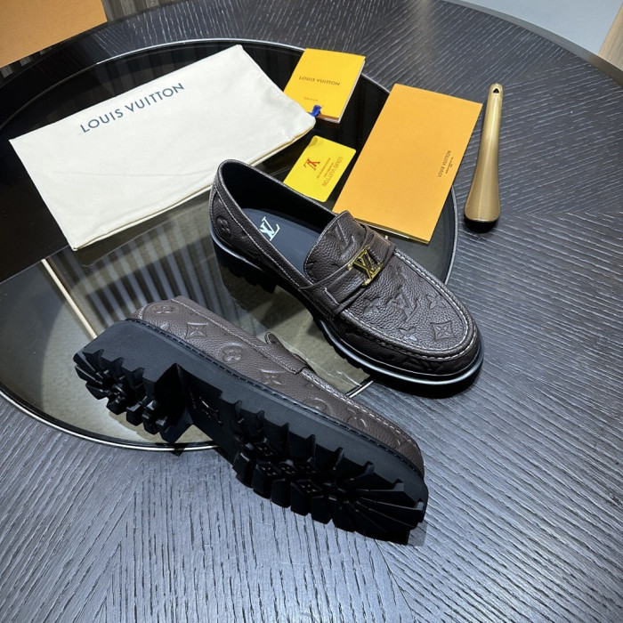 LV LOAFERS L0000750