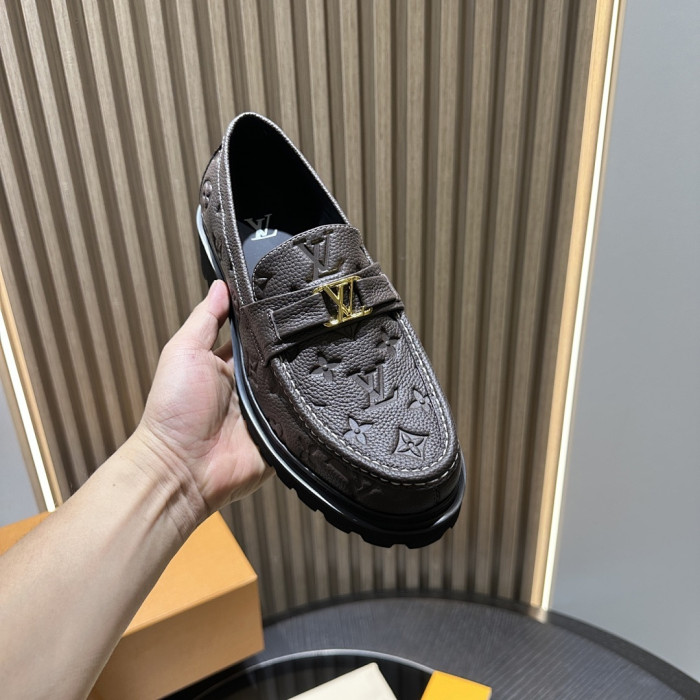 LV LOAFERS L0000750