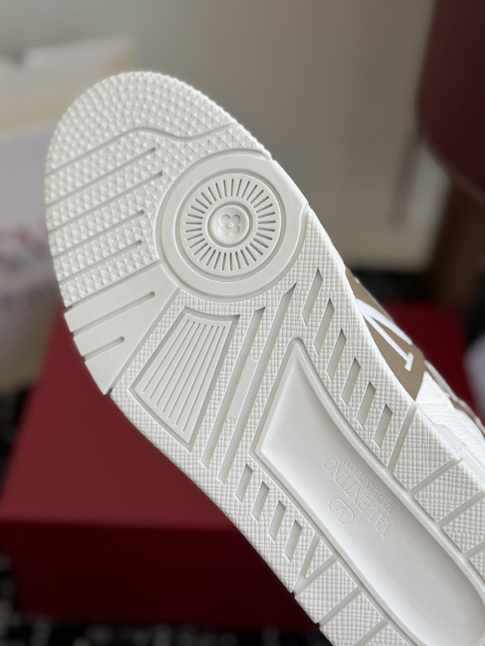 Va1e*ntin0 SNEAKERS VT059