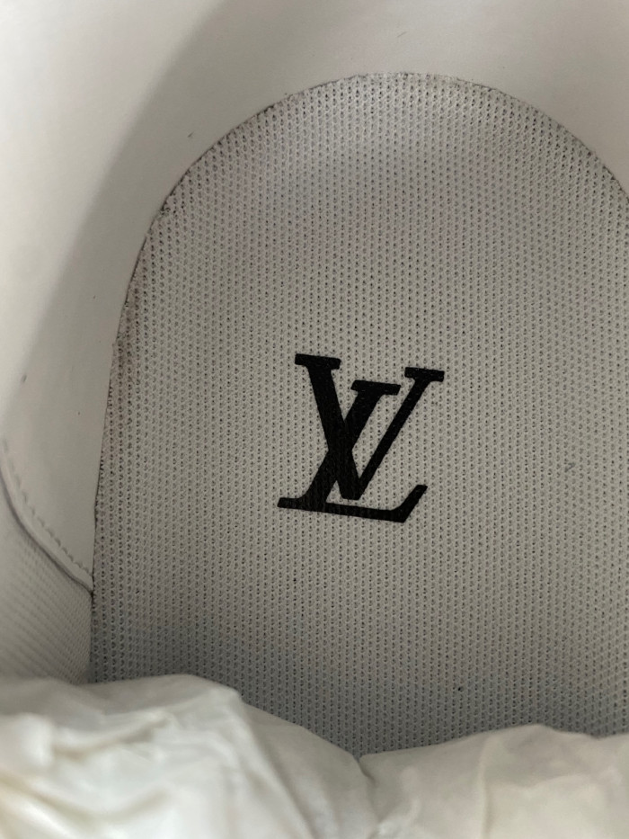 LV snekaers L0000536