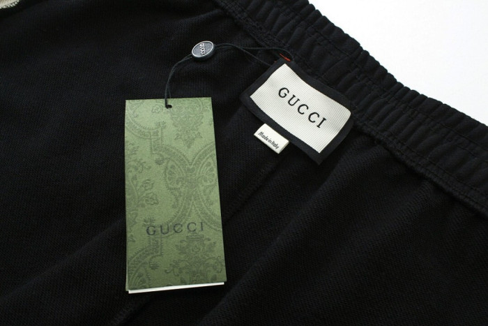 Gv*c1 SHORTS GH30