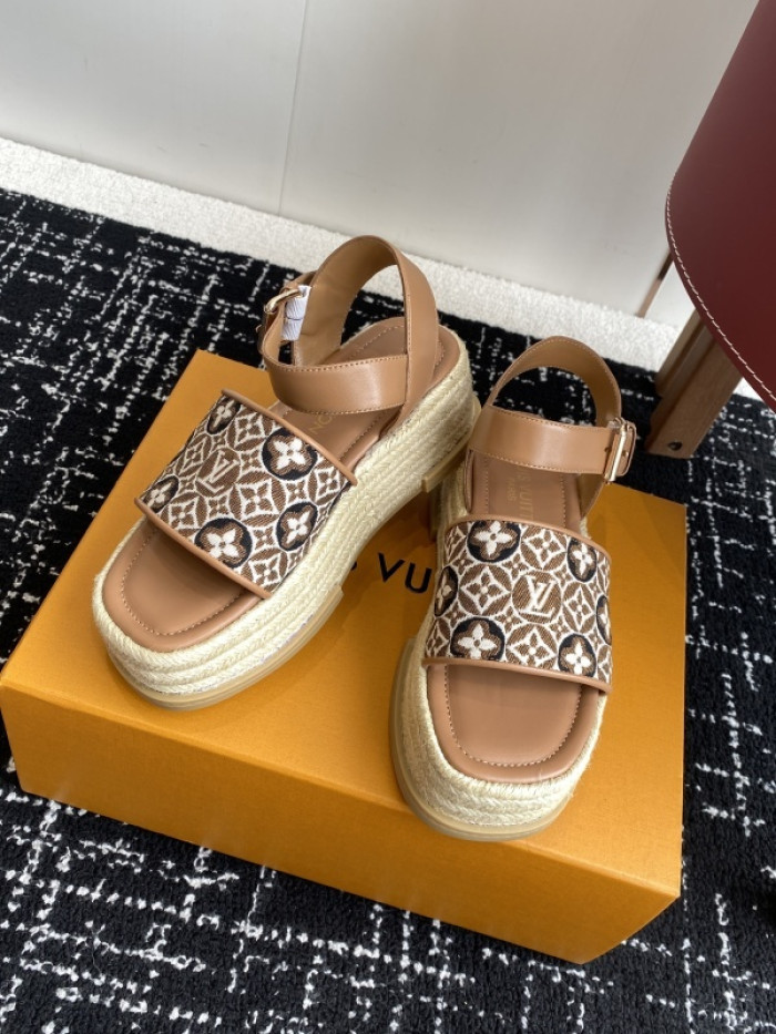 L&V sandal 233