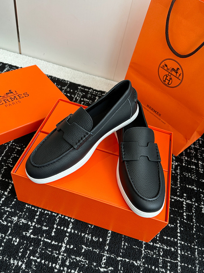 Hermes loafers HM092