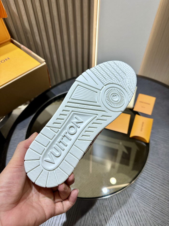 LV snekaers L0000365